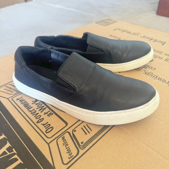 Kenneth Cole Reaction Womens Slip On Tennis Sneaker Size 8 Medium Black Flats - Picture 2 of 15